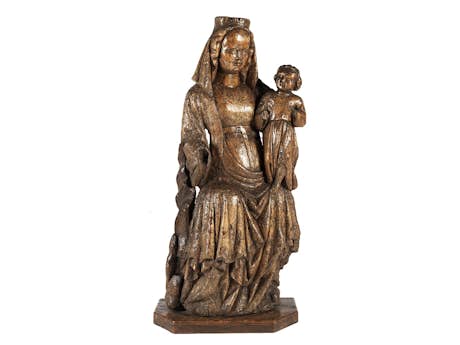 Grosse Schnitzfigur einer Madonna mit dem Jesuskind